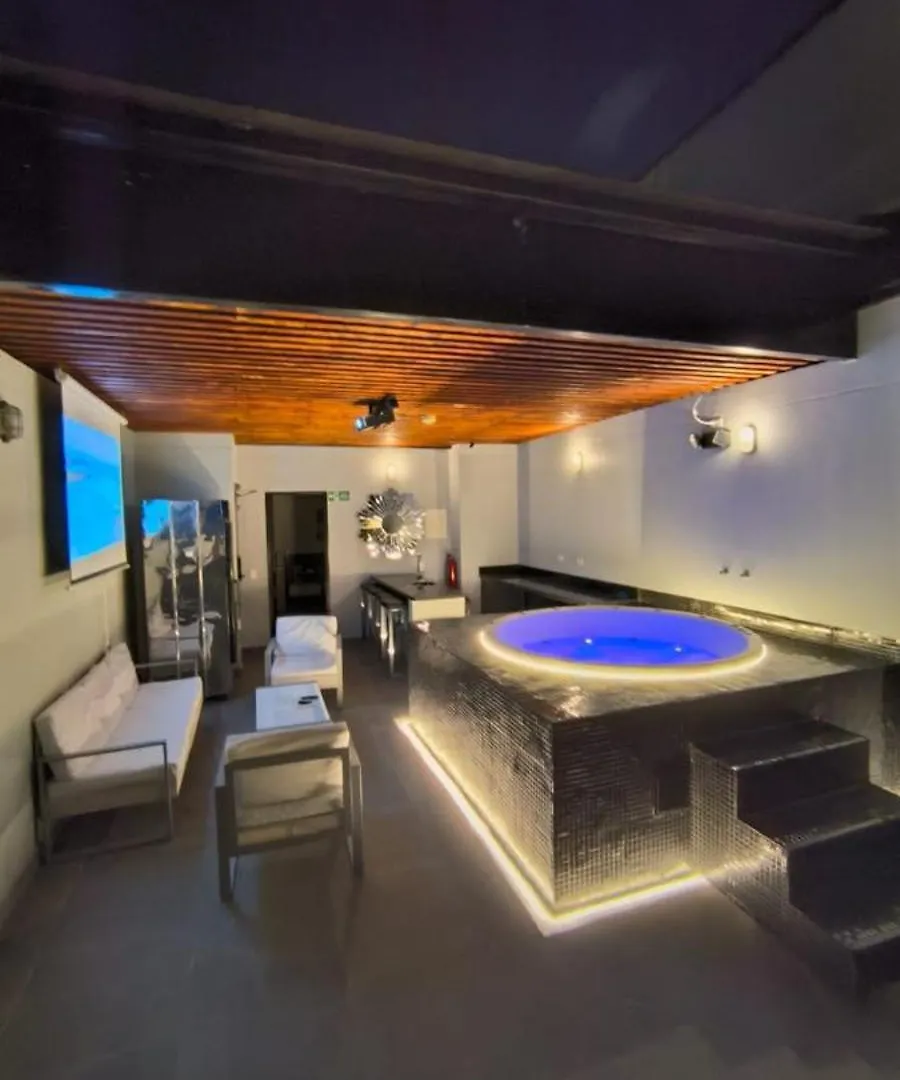Poblado Luxury Suites 麦德林